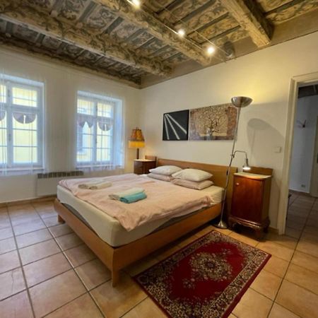 Historical Apartment With Balcony Prague Exterior photo