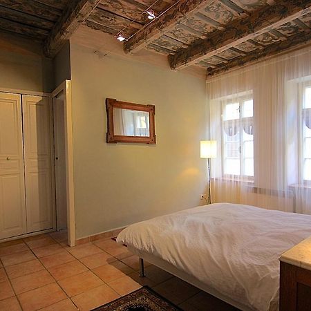 Historical Apartment With Balcony Prague Exterior photo