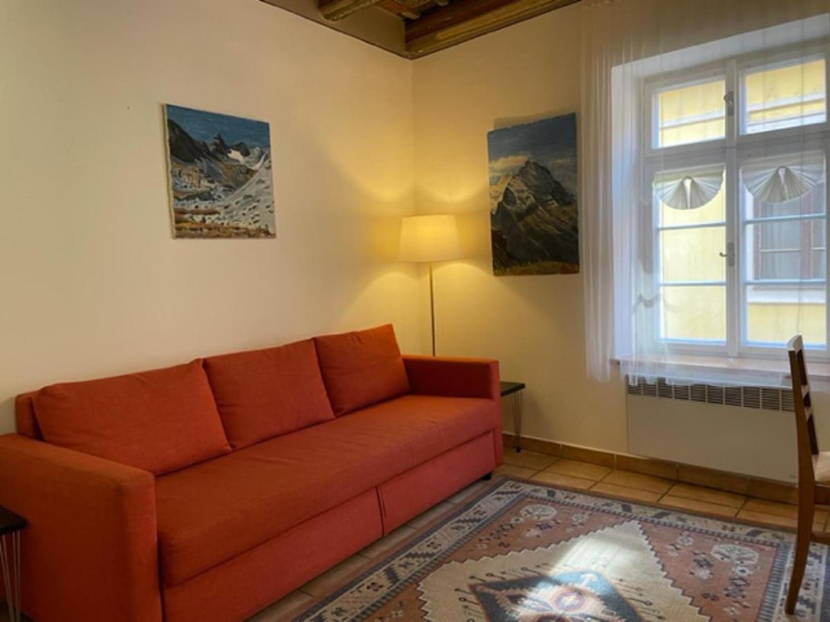 Historical Apartment With Balcony Prague Exterior photo